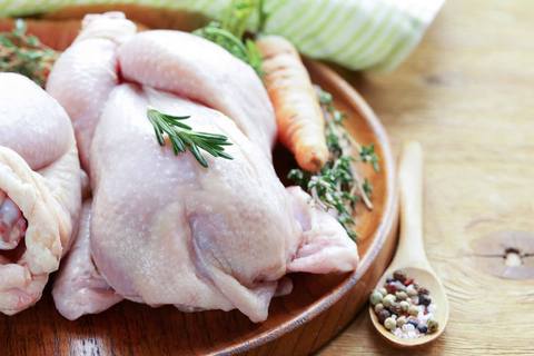 FARM RANGE - Whole Chicken